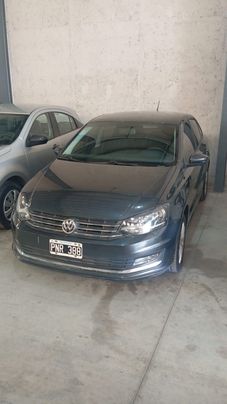 volkswagen polo AT 2016